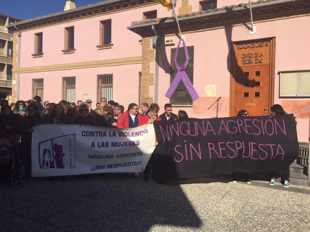 Concentración contra la violencia machista en Casetas.