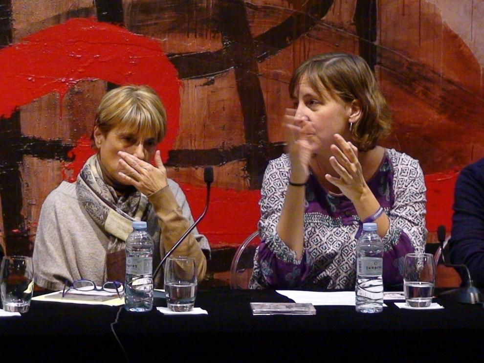 Reyes Barrachina, responsable de la oficina del PICH; Teresa Artigas, concejala delegada del PICH y Chema Peralta, director de la Escuela Municipal de Música, en la presentación del cedé y el concierto.