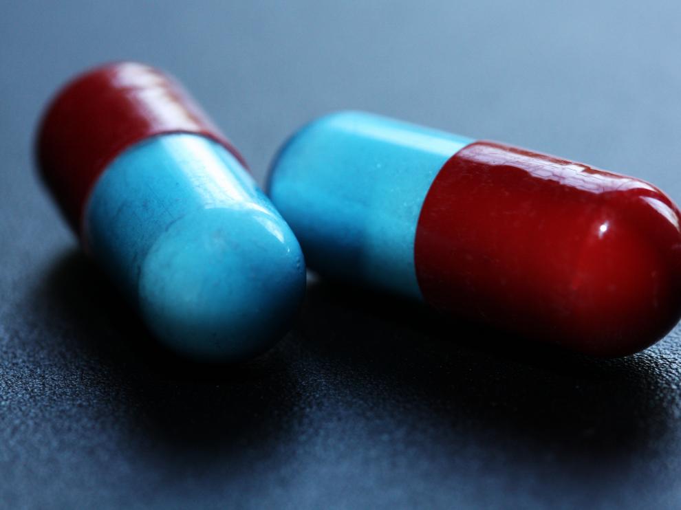 Un medicamento en cápsulas.
