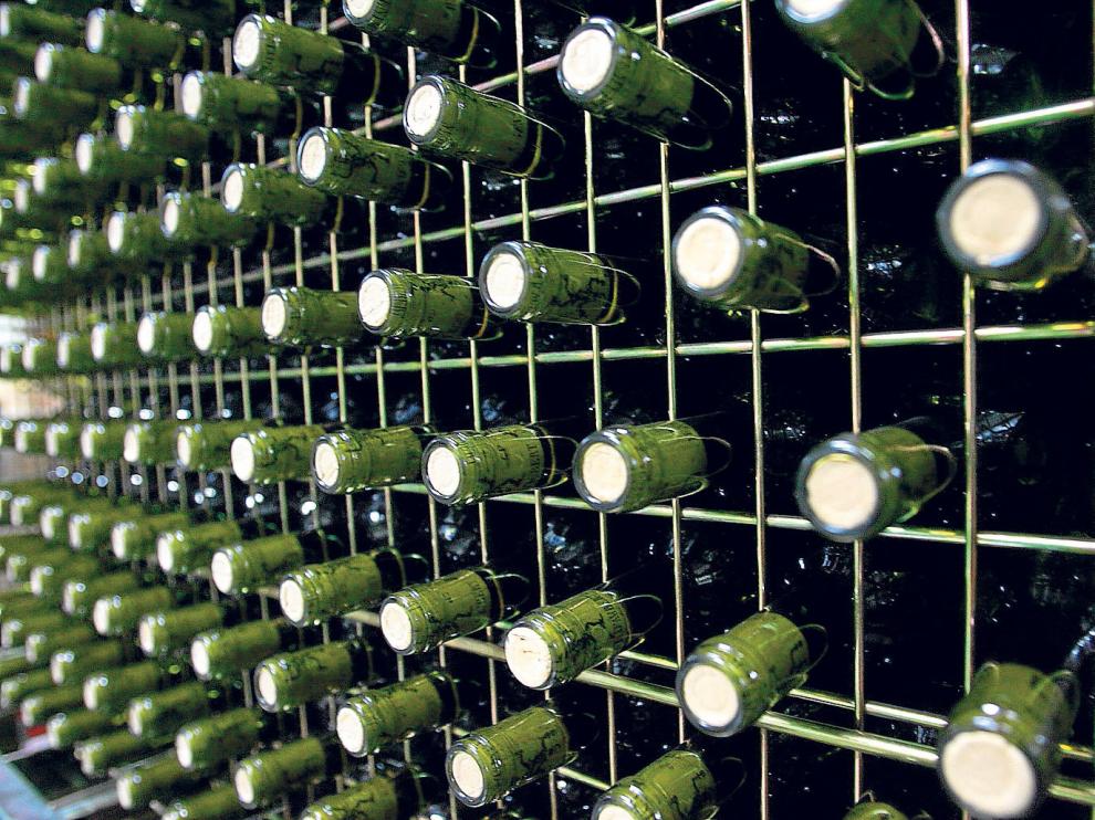 Vinos de calidad de una de las bodegas incluidas en la Indicación Geográfica Protegida del Bajo Aragón.