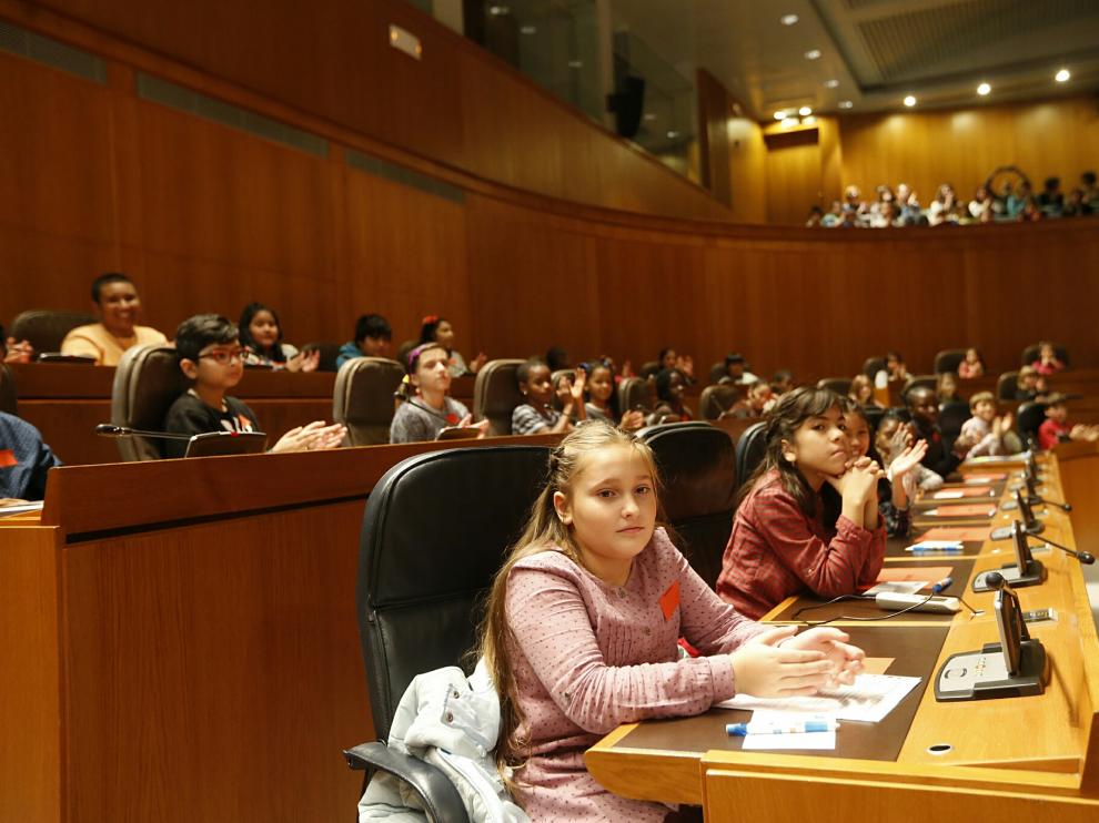 Pleno infantil en las Cortes de Aragón