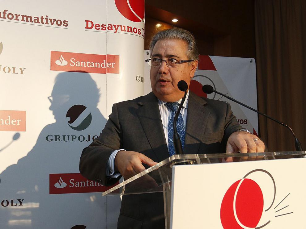 Juan Ignacio Zoido, durante su participación en un desayuno organizado por el Grupo Joly en Almería.