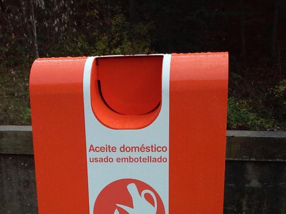 La comarca de La Jacetania dispone de veinte contenedores de recogida de aceite.