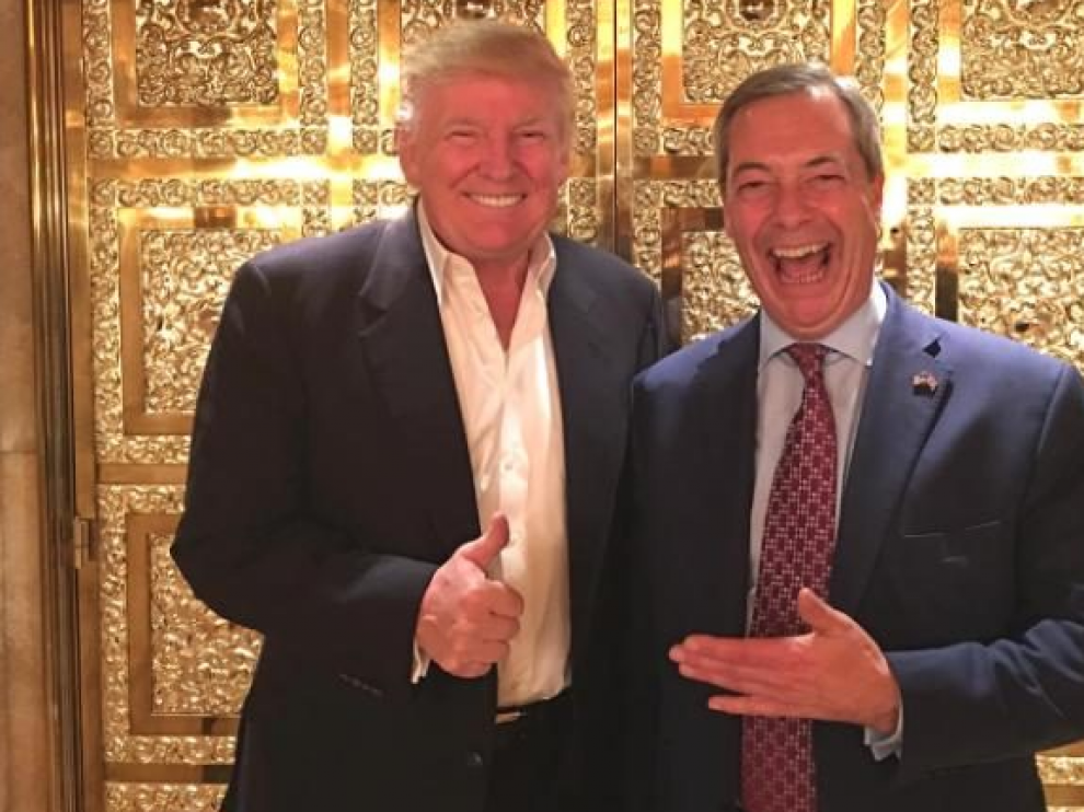 Trump y Farage ante el ascensor de la Torre Trump