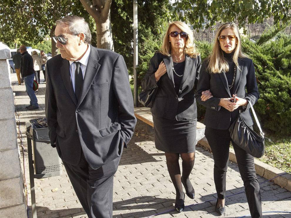 Familiares de Rita Barberá este jueves en la capilla ardiente instalada en Valencia.