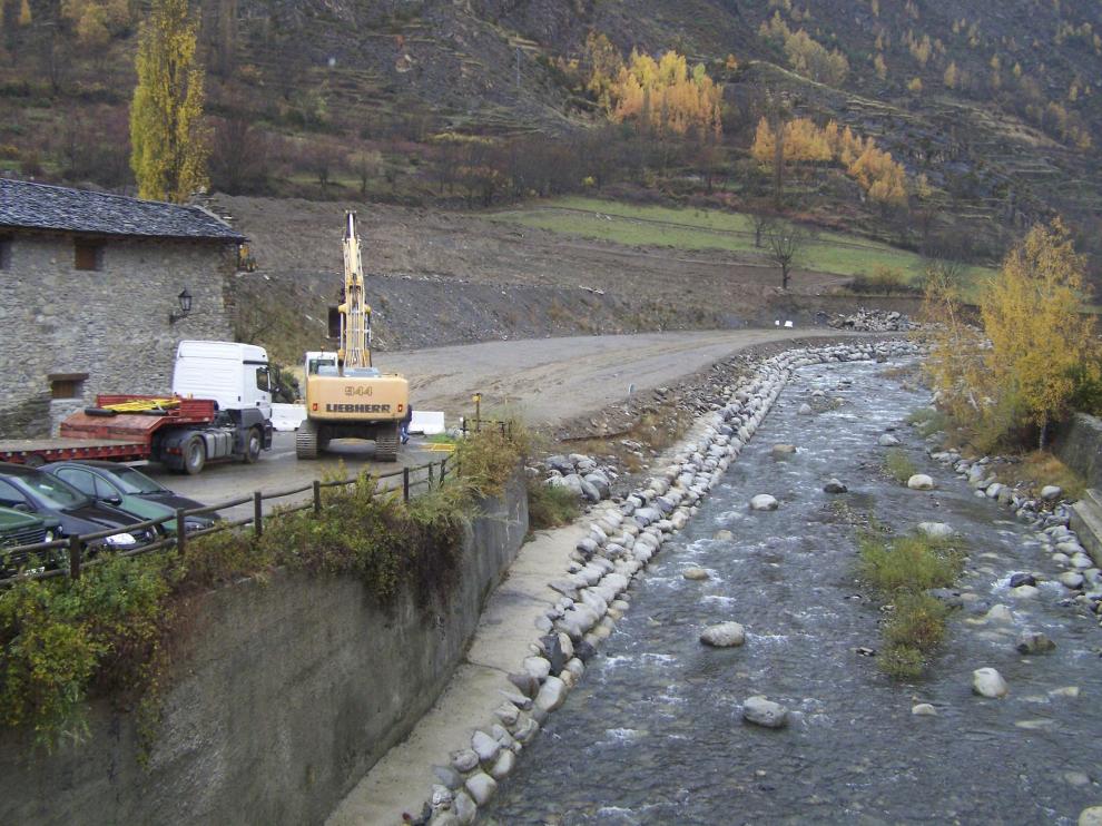 Las máquinas estaban el martes en la zona de las obras, pero se retiraron esa misma mañana.