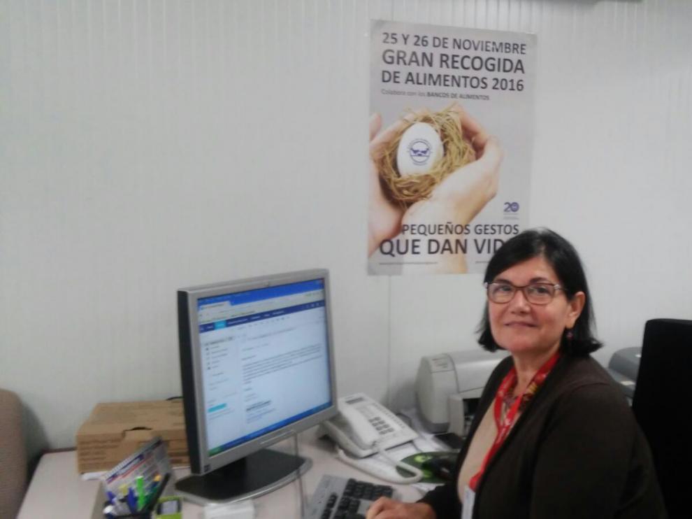 Lina Montesinos, voluntaria del Banco de Alimentos de Zaragoza.