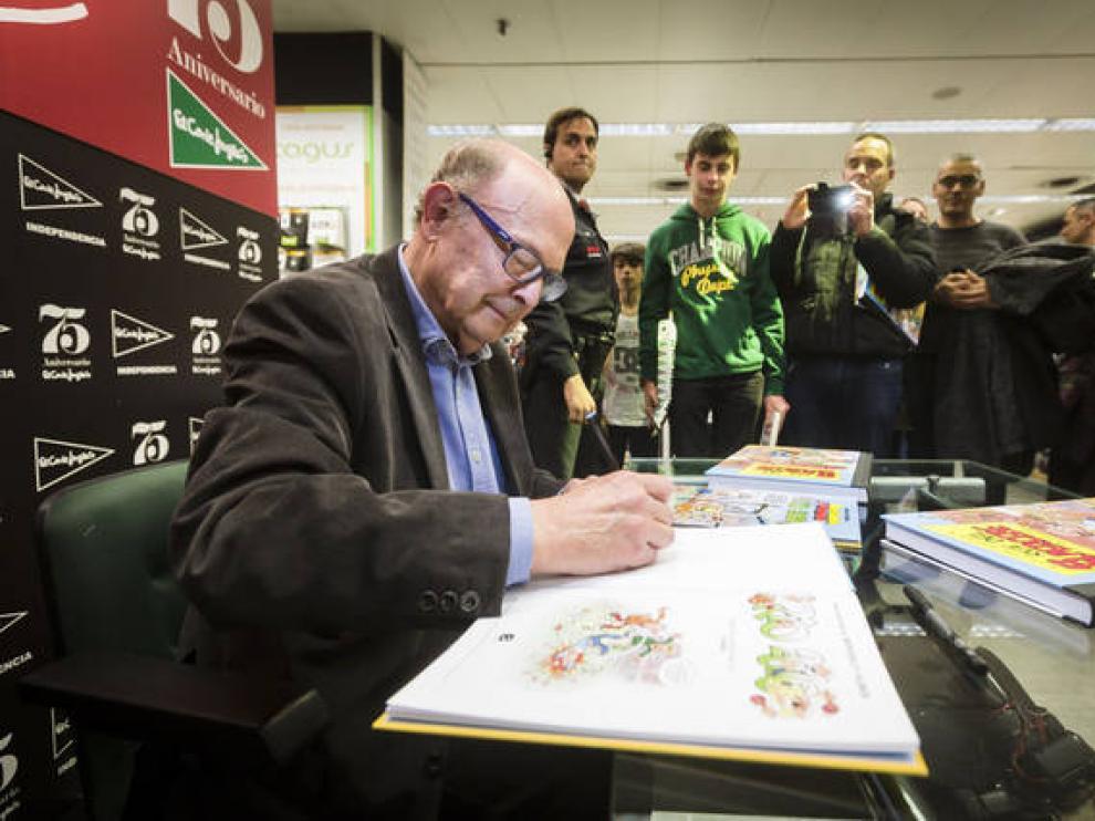 Ibáñez, en una firma de tebeos en Zaragoza.