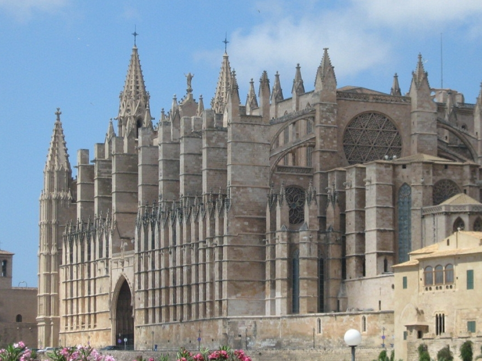 Imagen del exterior de la catedral de Palma