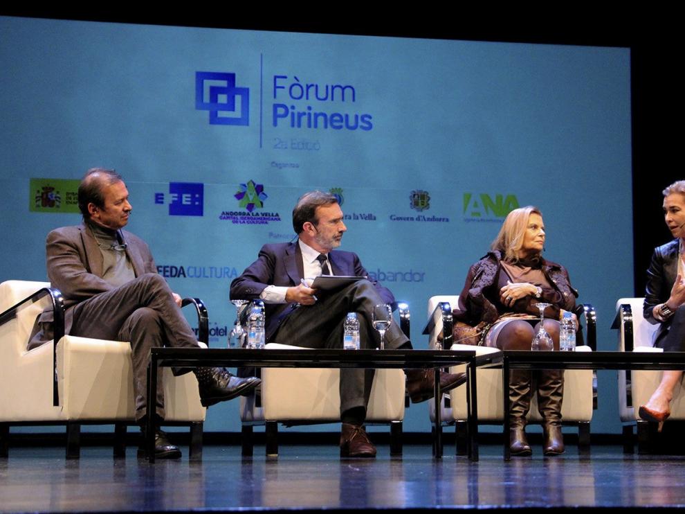 Un momento del debate.