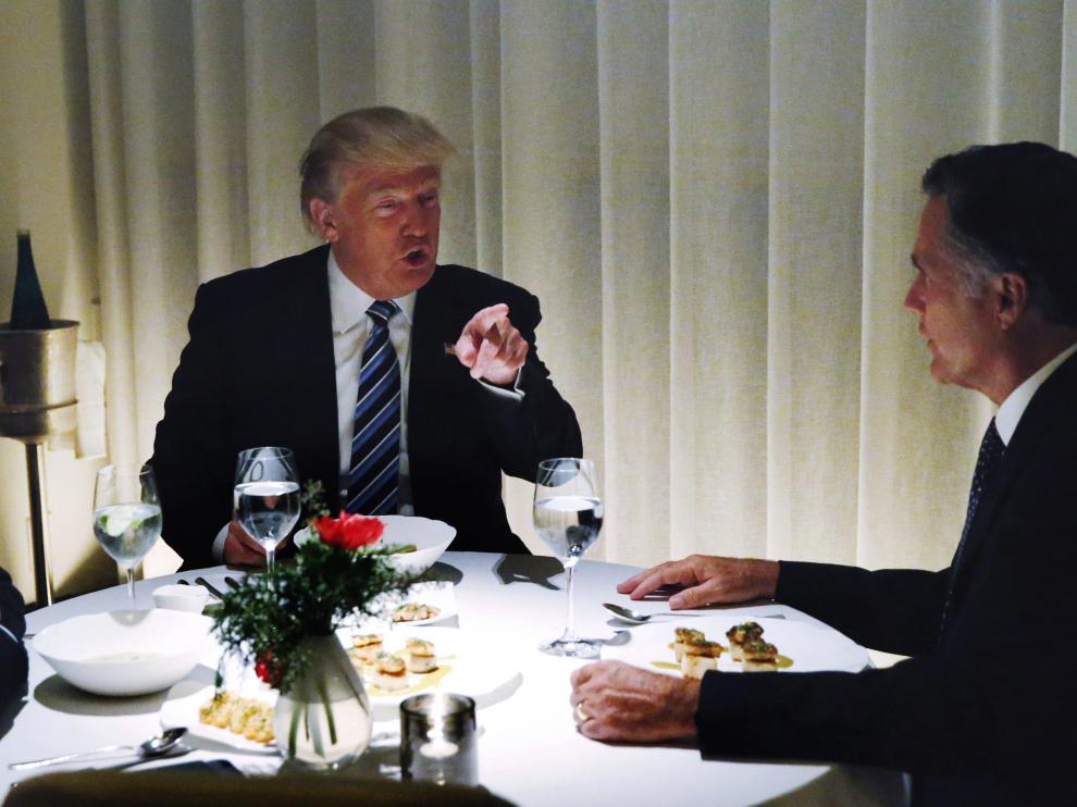 Trump cenó anoche con Mitt Romney
