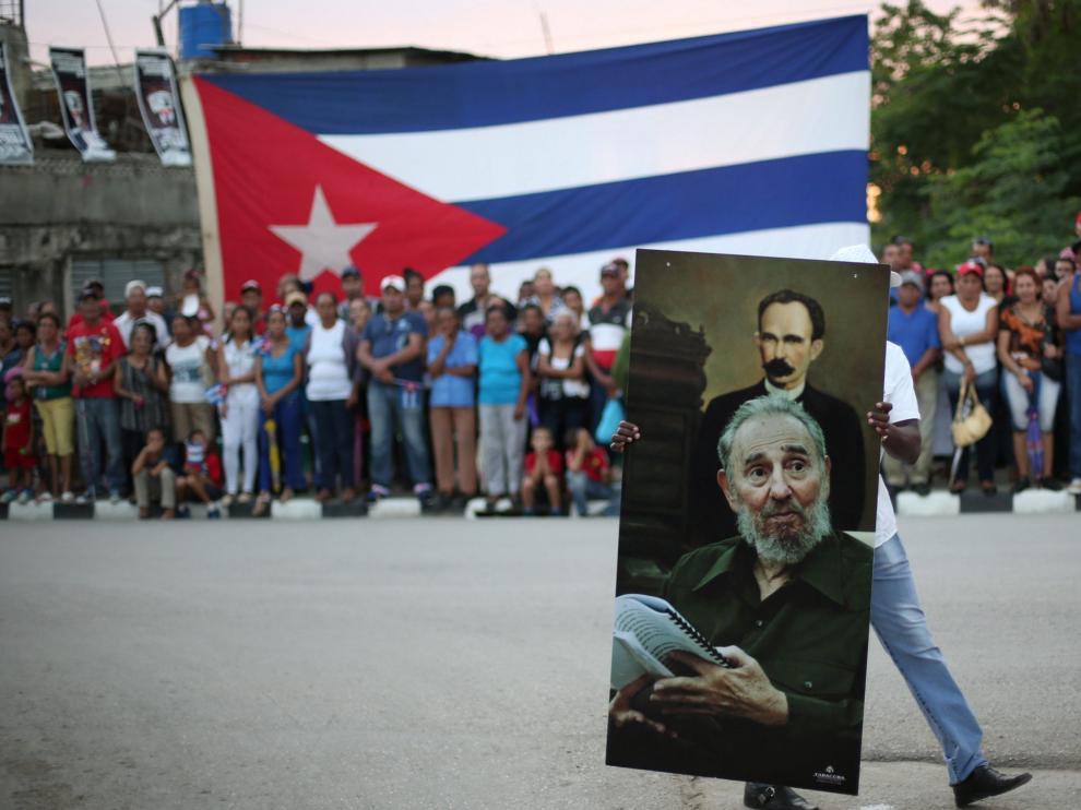 Las cenizas de Fidel Castro llegaron este viernes a su localidad natal, Bayamo, en la provincia suroriental de Granma.