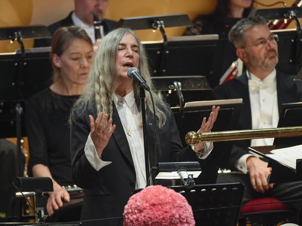 Patti Smith se convirtió en protagonista de la ceremonia de entrega de los Premios Nobel