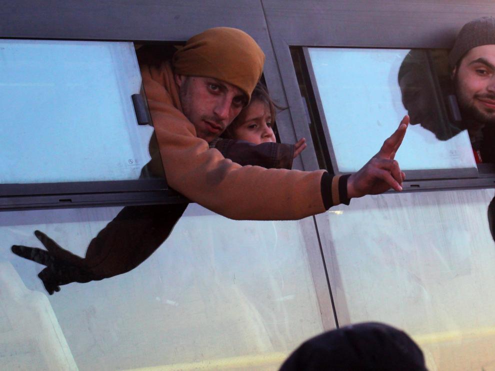 Evacuados de la ciudad siria de Alepo durante esta semana.