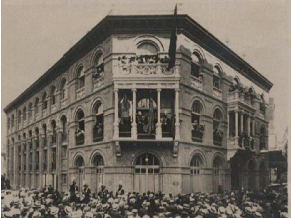 La inauguración del Centro Aragonés de Barcelona, en una imagen captada por Alejandro Merletti.