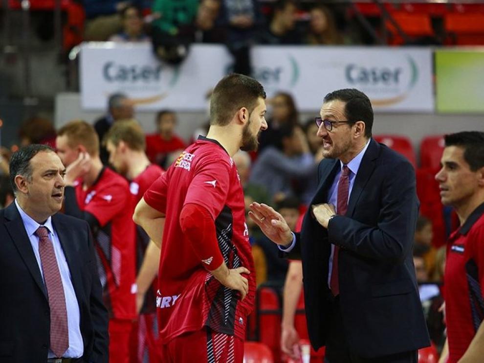 Minutos antes del inicio del partido contra el Morabanc Andorra.
