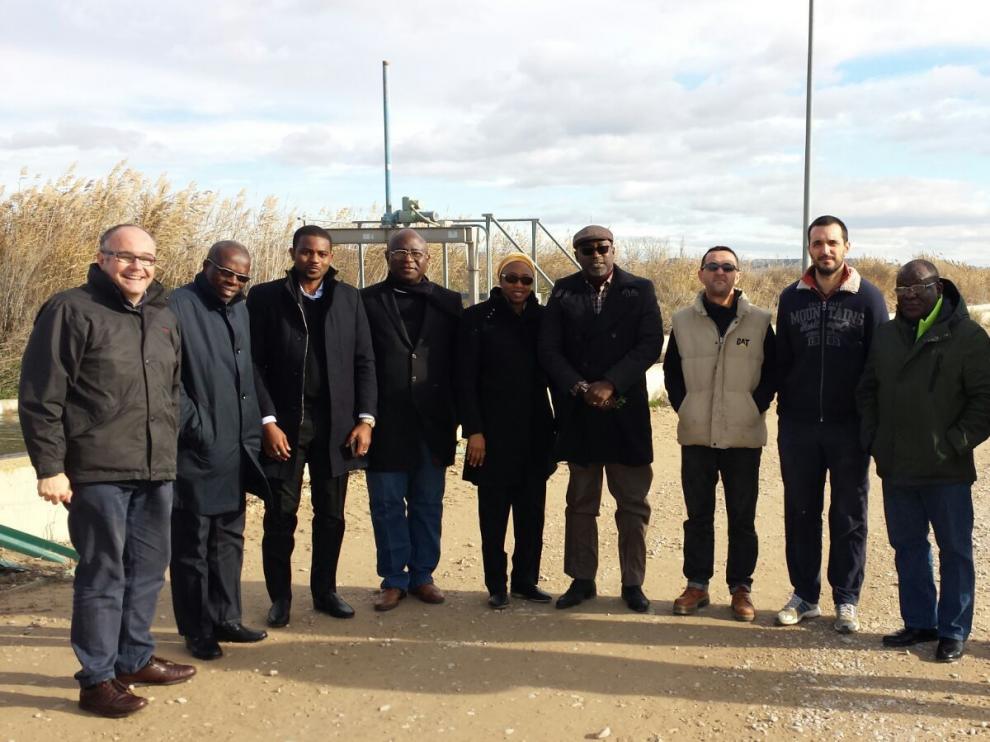 La Delegación de Nigeria visitando el proyecto de riego de la Comunidad de Regantes de la Huerta de Pina.