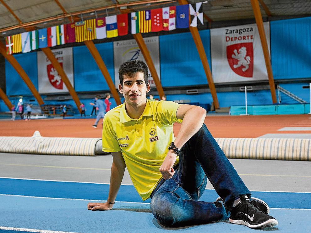 César Larrosa, ayer en el Palacio de los Deportes de Zaragoza.