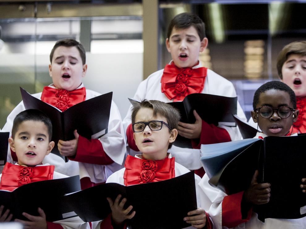 Concierto de Navidad de los Infanticos del Pilar en Ibercaja.