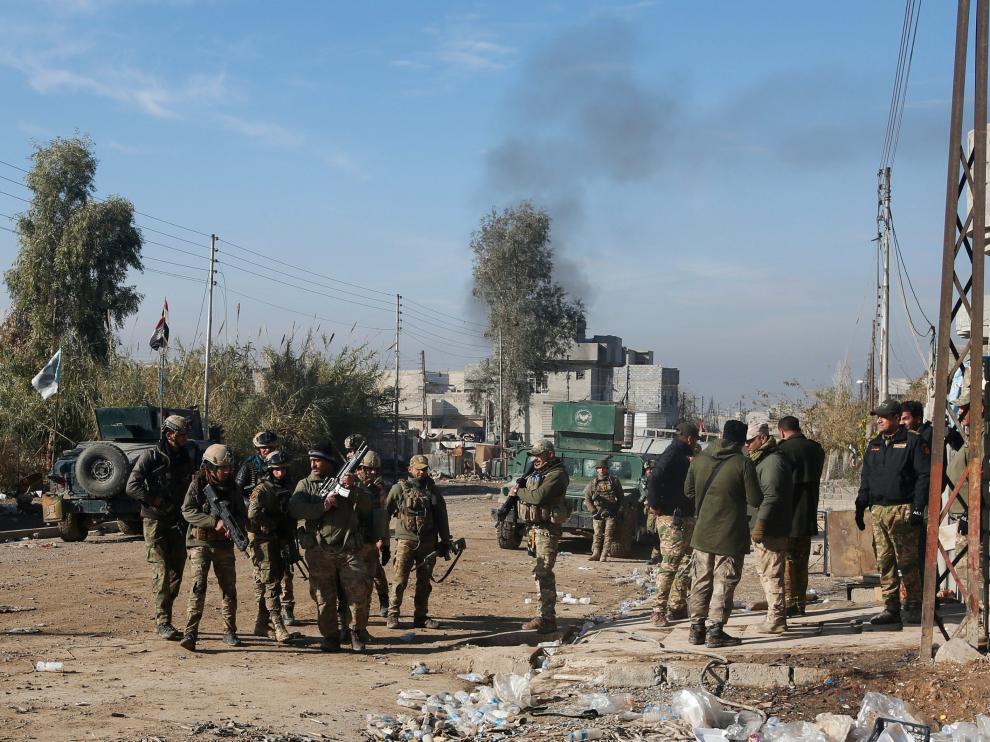 Estado Islámico golpea los barrios del este de Mosul, en manos iraquíes