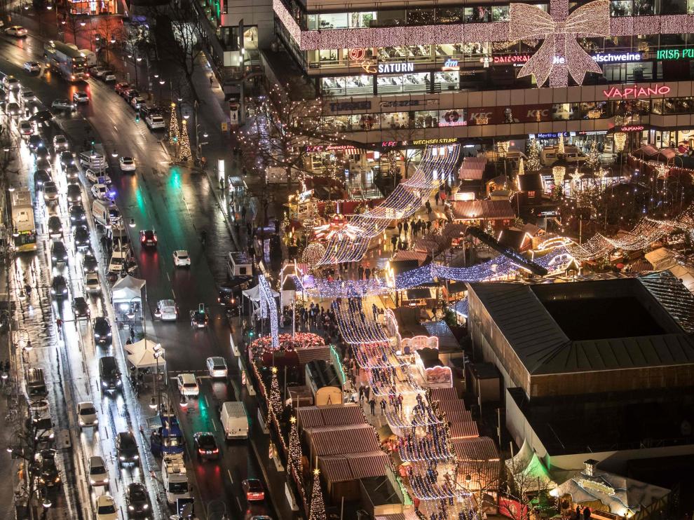 Reapertura del mercadillo navideño que sufrió el ataque terrorista en Berlín.
