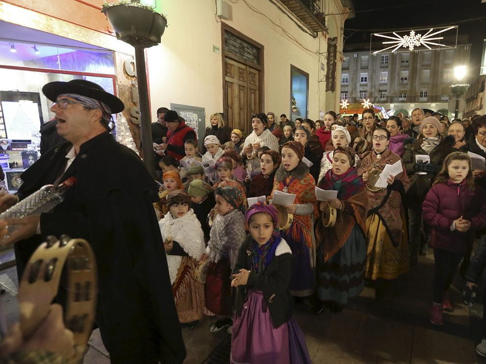 Los villancicos, muy comunes en estas fechas, ya no son la canción perfecta de Navidad.