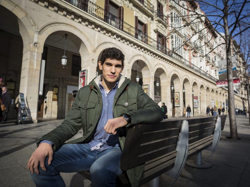 Jesús Vallejo, en la mañana de ayer, en el paseo de la Independencia.