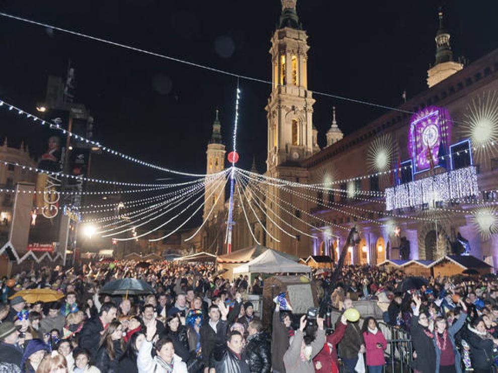 Nochevieja en la plaza del Pilar.