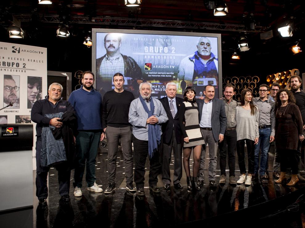 El equipo de la docuficción 'Grupo 2 Homicidios' en la premier celebrada este martes en la sede de Aragón Televisión