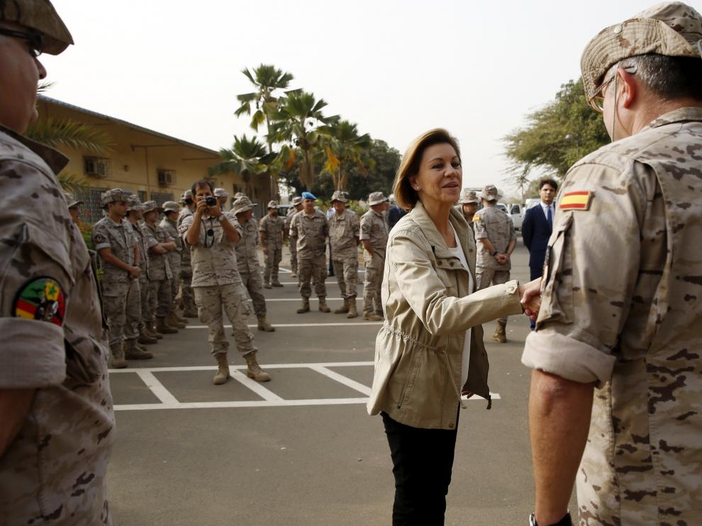 Cospedal ha visitado el Destacamento 'Marfil' del Ejército del Aire, en Dakar (Senegal).