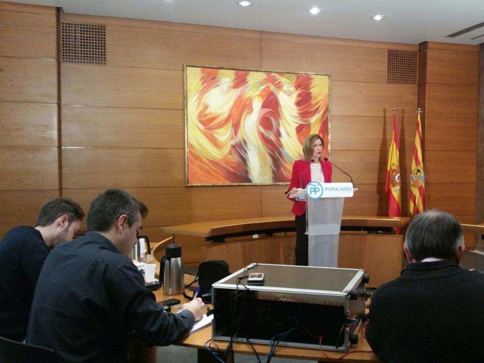 Rueda de prensa de la portavoz del PP en las Cortes de Aragón, Mar Vaquero.