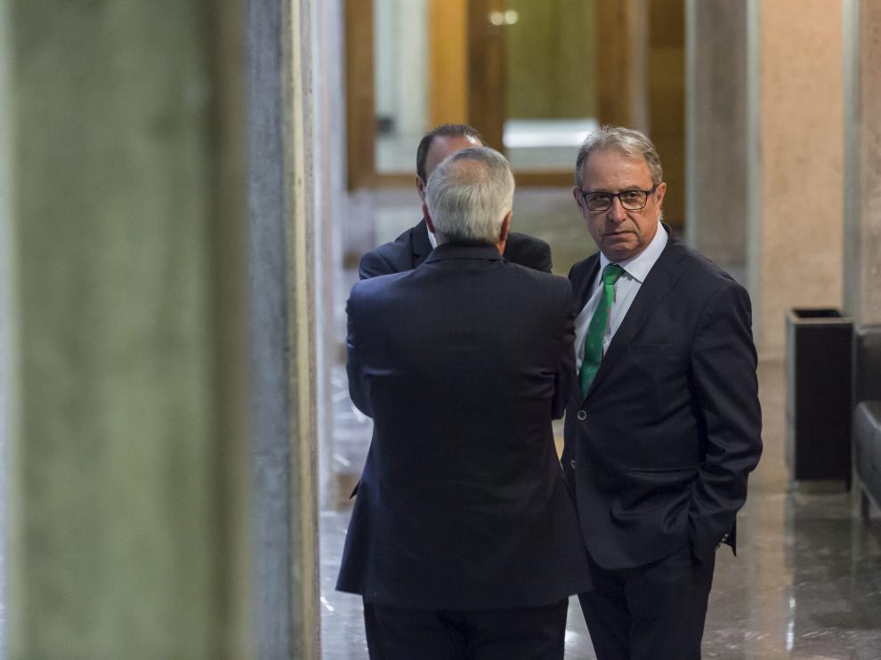 El consejero de Hacienda, Fernando Gimeno, sigue trabajando en un borrador presupuestario
