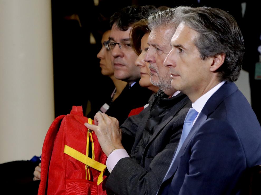 Los ministros de Sanidad, Industria, Empleo, Cultura y Fomento.