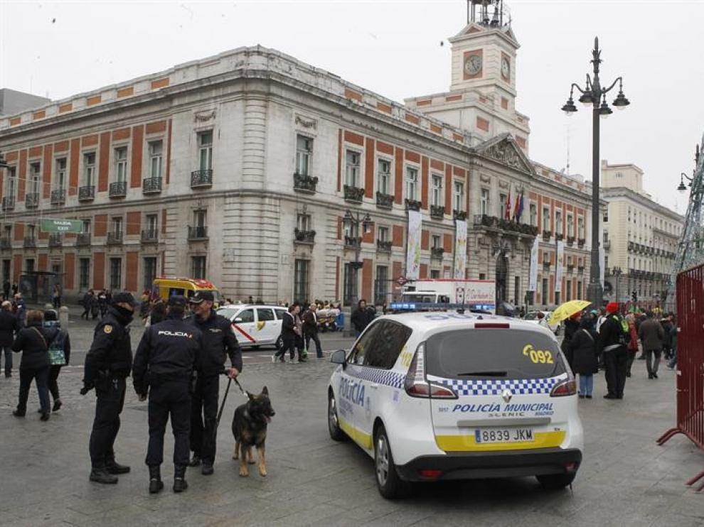 Dispositivo de seguridad en la Puerta del Sol de Madrid