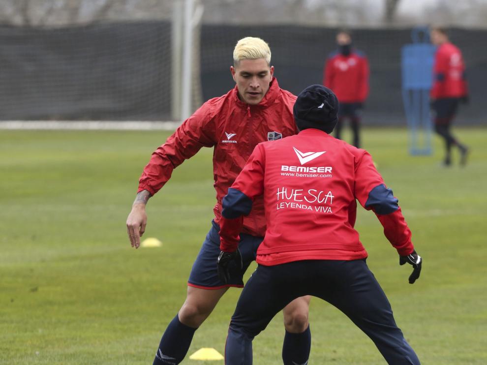 Jesús Valentín, en el entrenamiento matinal de este martes con la SD Huesca.