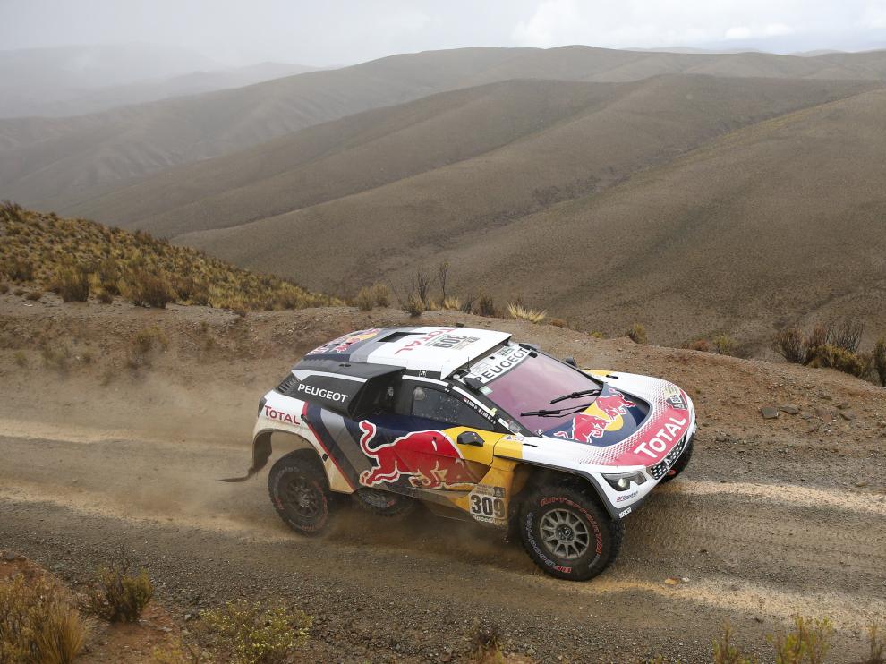 Loeb durante la quinta etapa del Dakar.