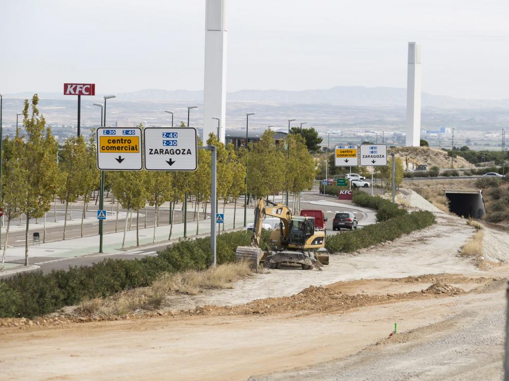 Nuevas obras en el acceso a Puerto Venecia.