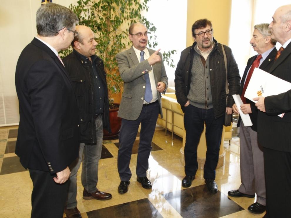 Los dirigentes de CEOE-Aragón, Cepyme, UGT-Aragón y CC.OO se han reunido este viernes con Javier Lambán.