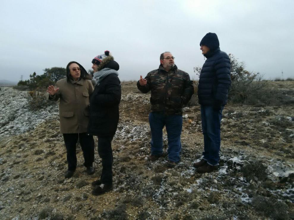 Representantes de Podemos han visitado la cantera de La Mallona