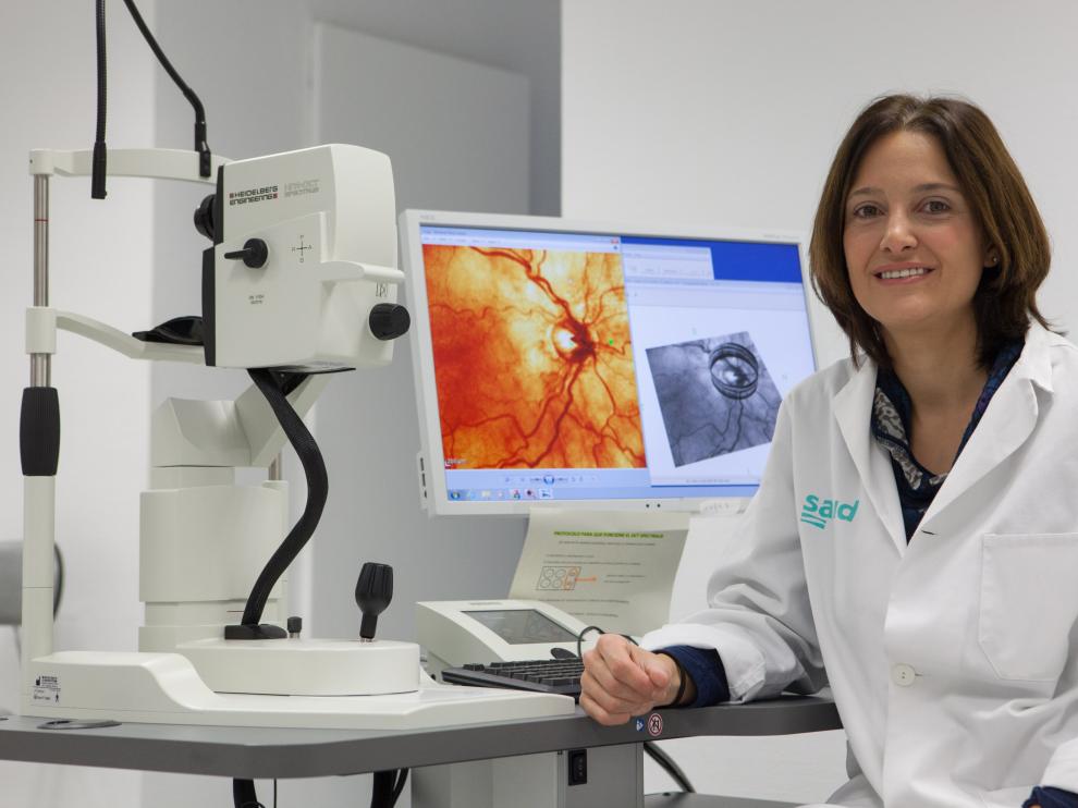 Elena García Martín, Premio Aragón Investiga 2016 a Jóvenes Investigadores