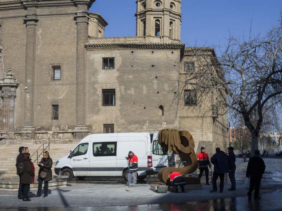 Homenaje a las víctimas de violencia de género