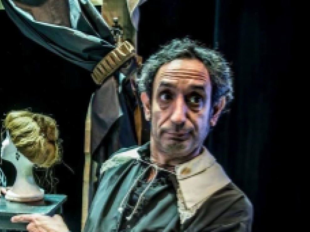 José Luis Esteban (en la imagen) y Jaime López acercan al Teatro del Mercado sus poemas musicados.