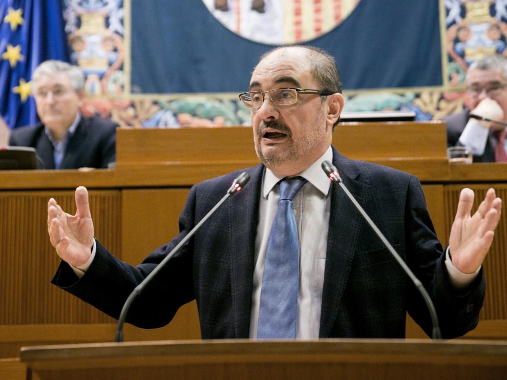 Javier Lambán en las Cortes.
