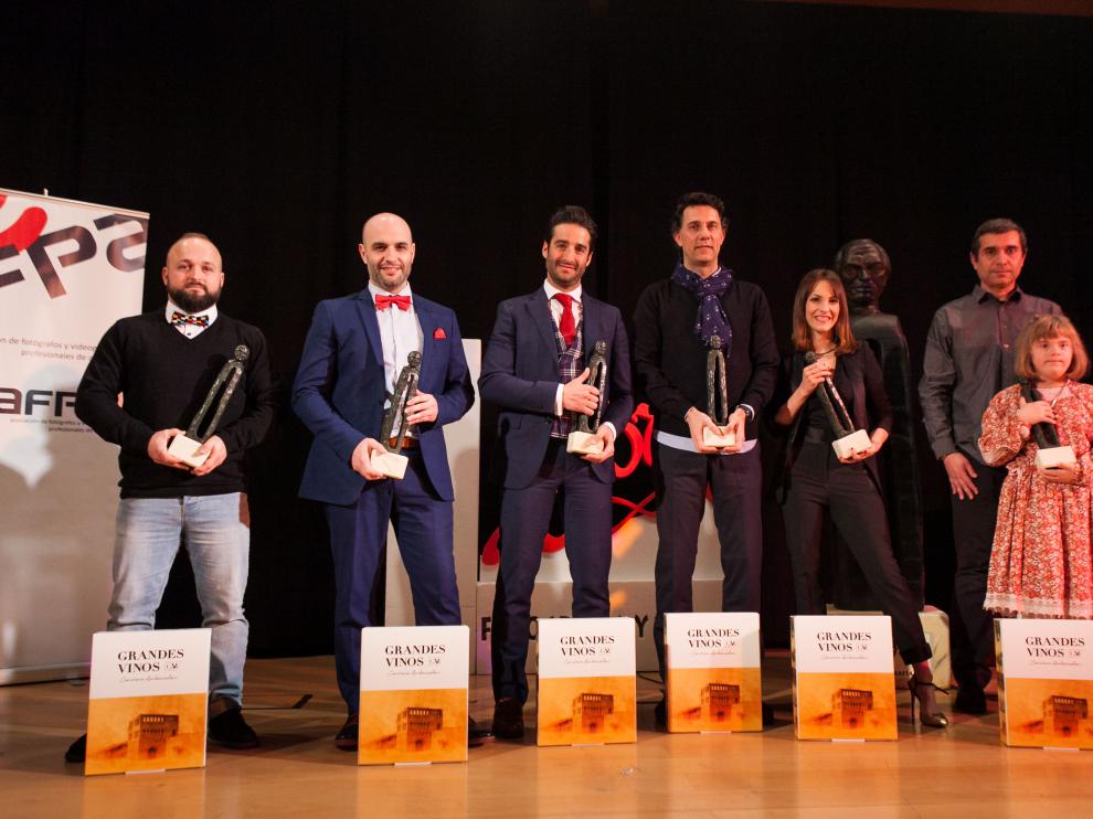 Los ganadores en las distintas categorías junto a la directora de cine aragonesa Paula Ortiz, que recibió un Goya de Honor.