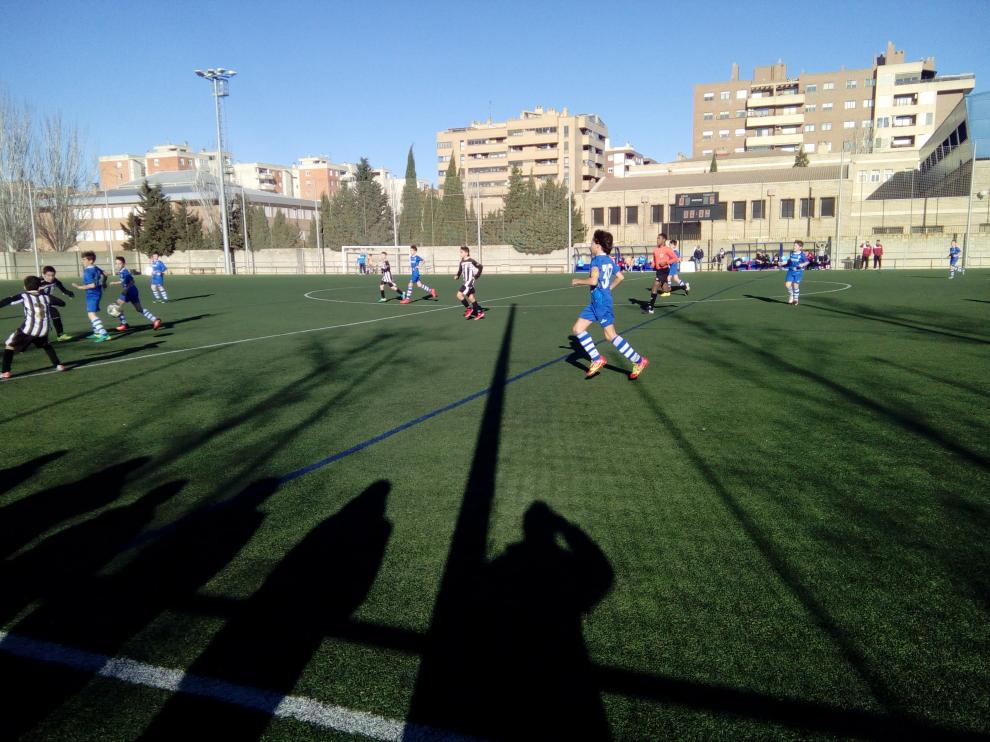El árbitro Mamadou Sow durante un partido.