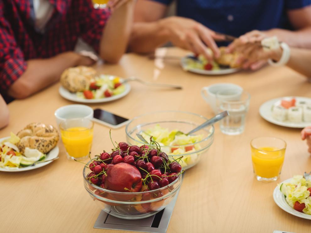Alimentos como la fruta o la pasta pierden su sabor y textura después de congelarlos.