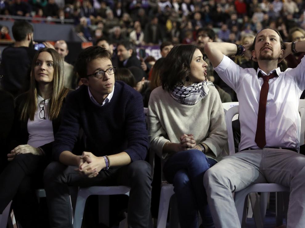 Pablo Iglesias junto a Irene Montero e Íñigo Errejón.