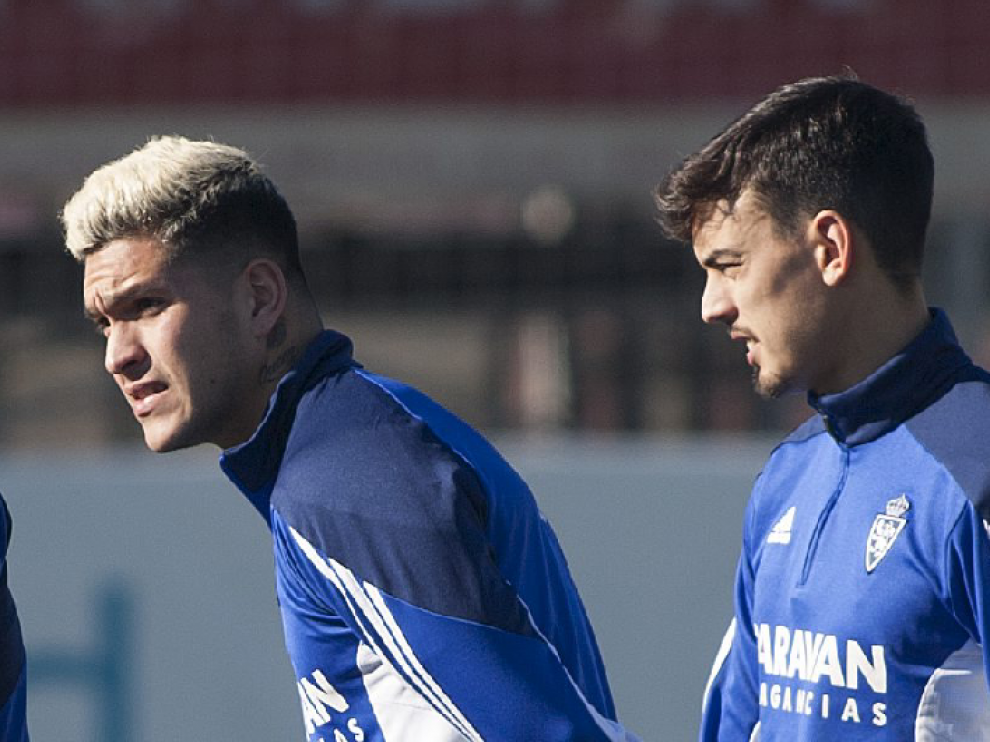 Jesús Valentín y Edu Bedia, junto en el último entrenamiento del Real Zaragoza.