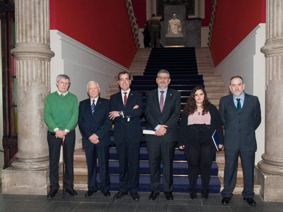 Ángel M. Salcedo, Félix Salvador, Gonzalo Aguado, José Antonio Mayoral, Carmen Bello y José Antonio Pérez Francés, en el Paraninfo.