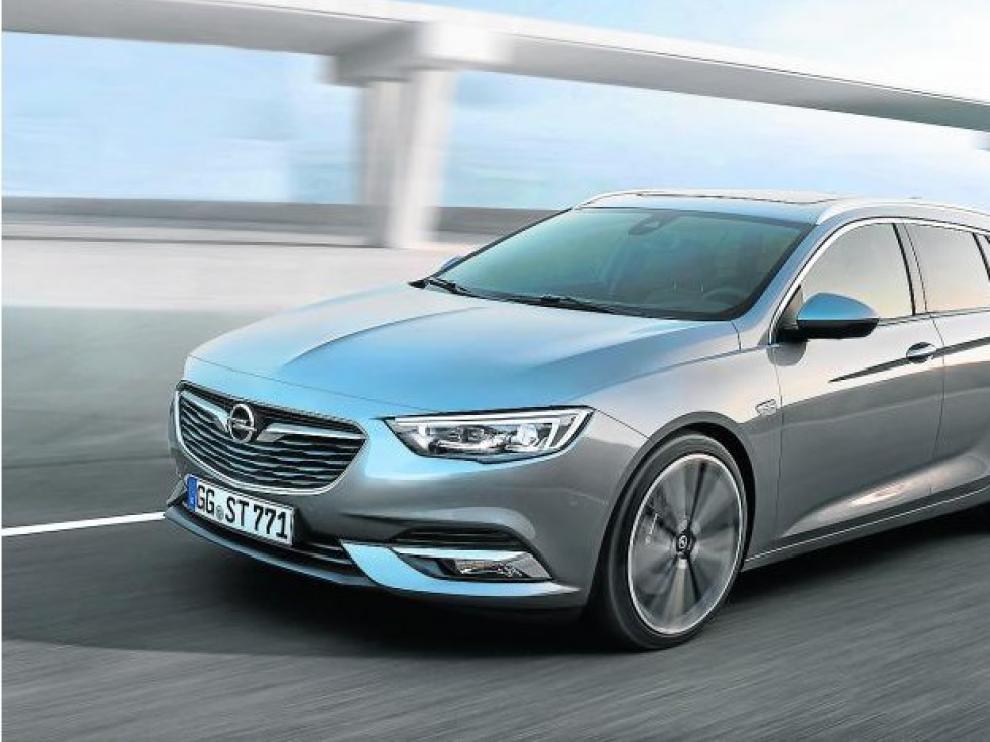 El Opel Insignia Sports Tourer presenta en su segunda generación un aspecto más ágil y estilizado.
